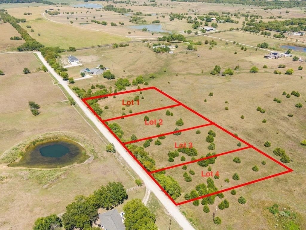 0.7 acres in Hunt County