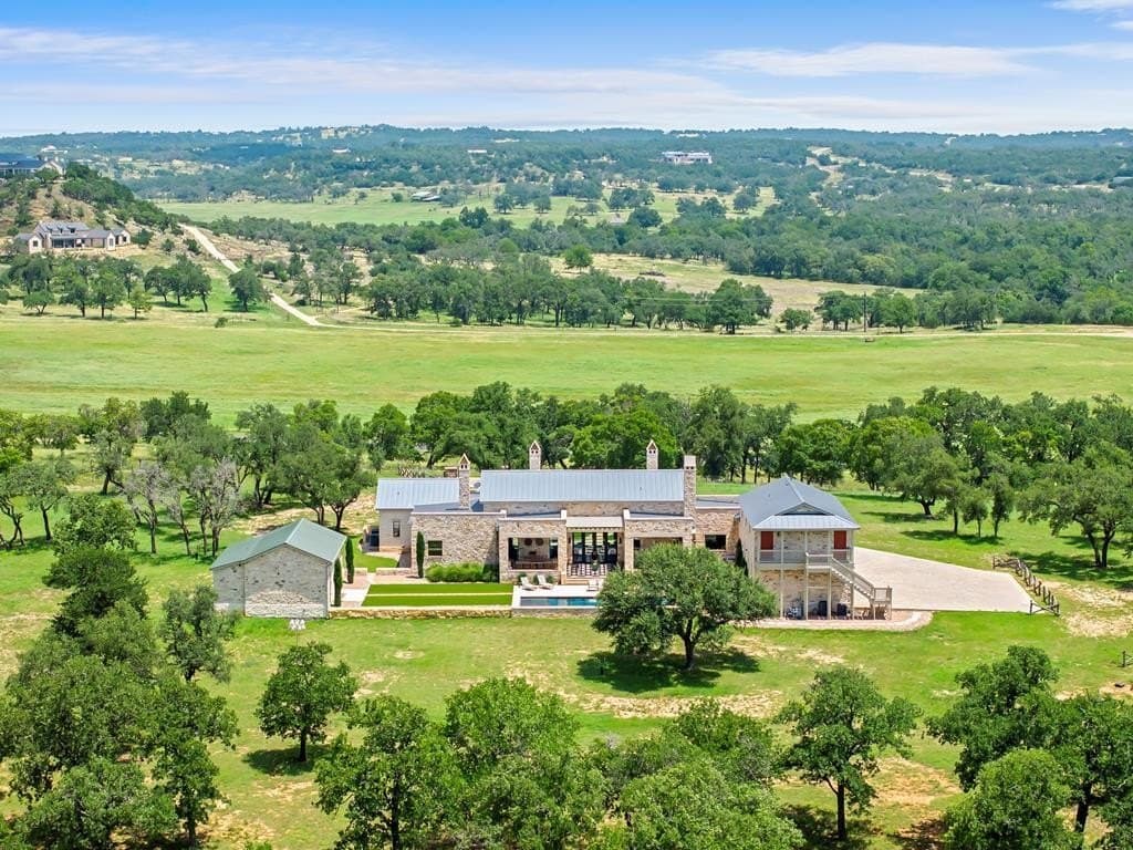 10.01 acres in Gillespie County gallery image 2