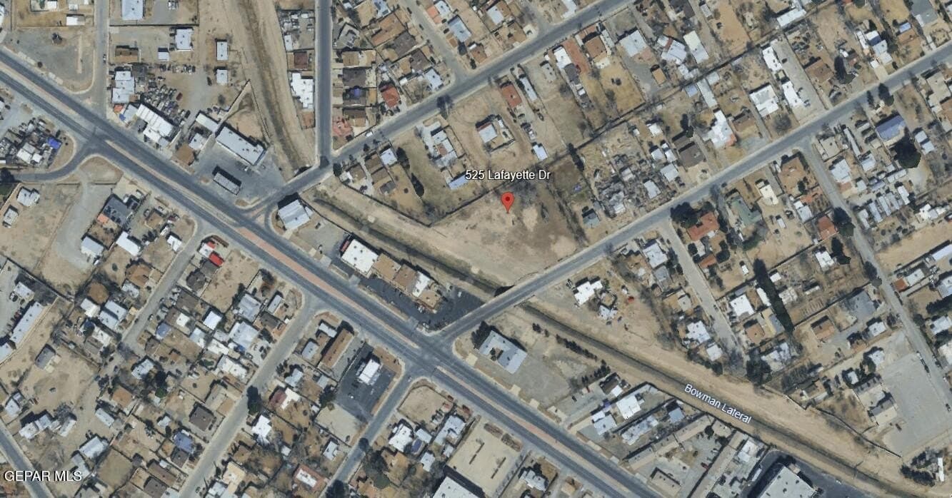 1.39 acres in El Paso County gallery image 3