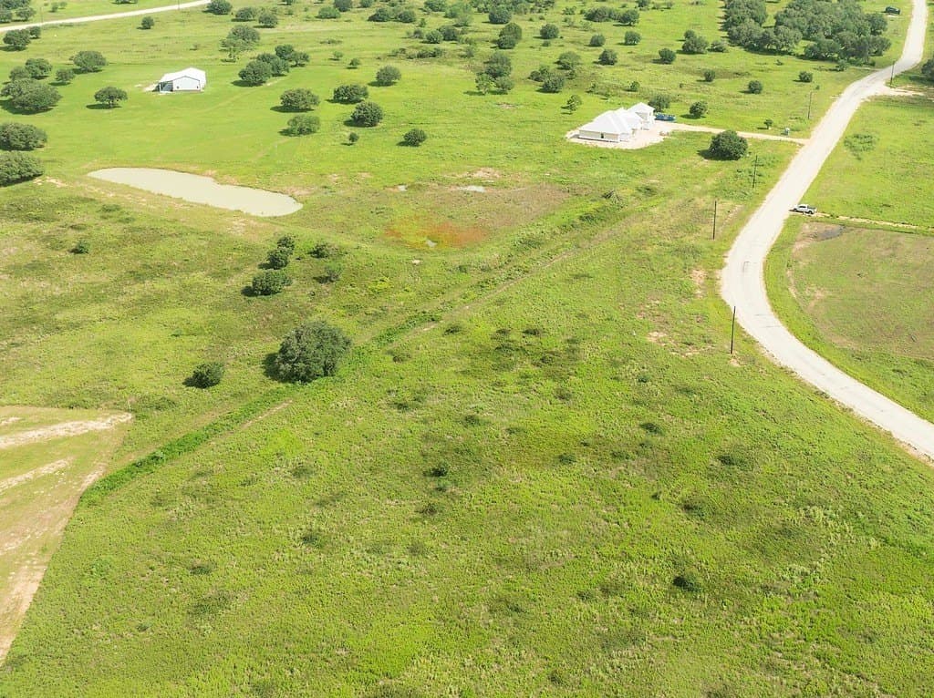 5.01 acres in Colorado County gallery image 3