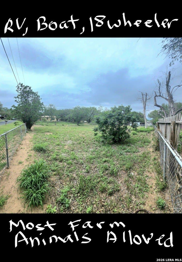 0.21 acres in Bexar County gallery image 3