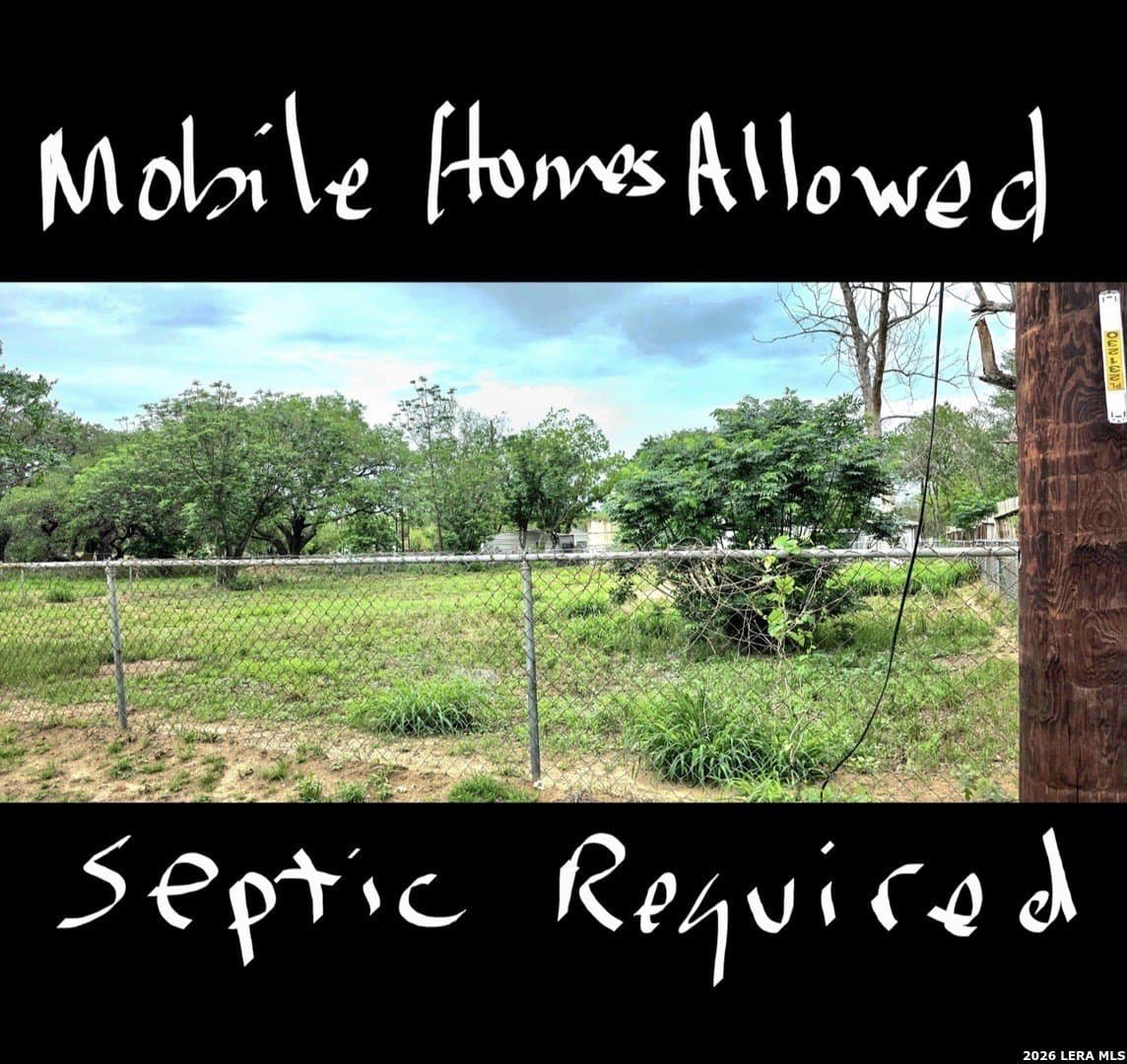 0.21 acres in Bexar County gallery image 4