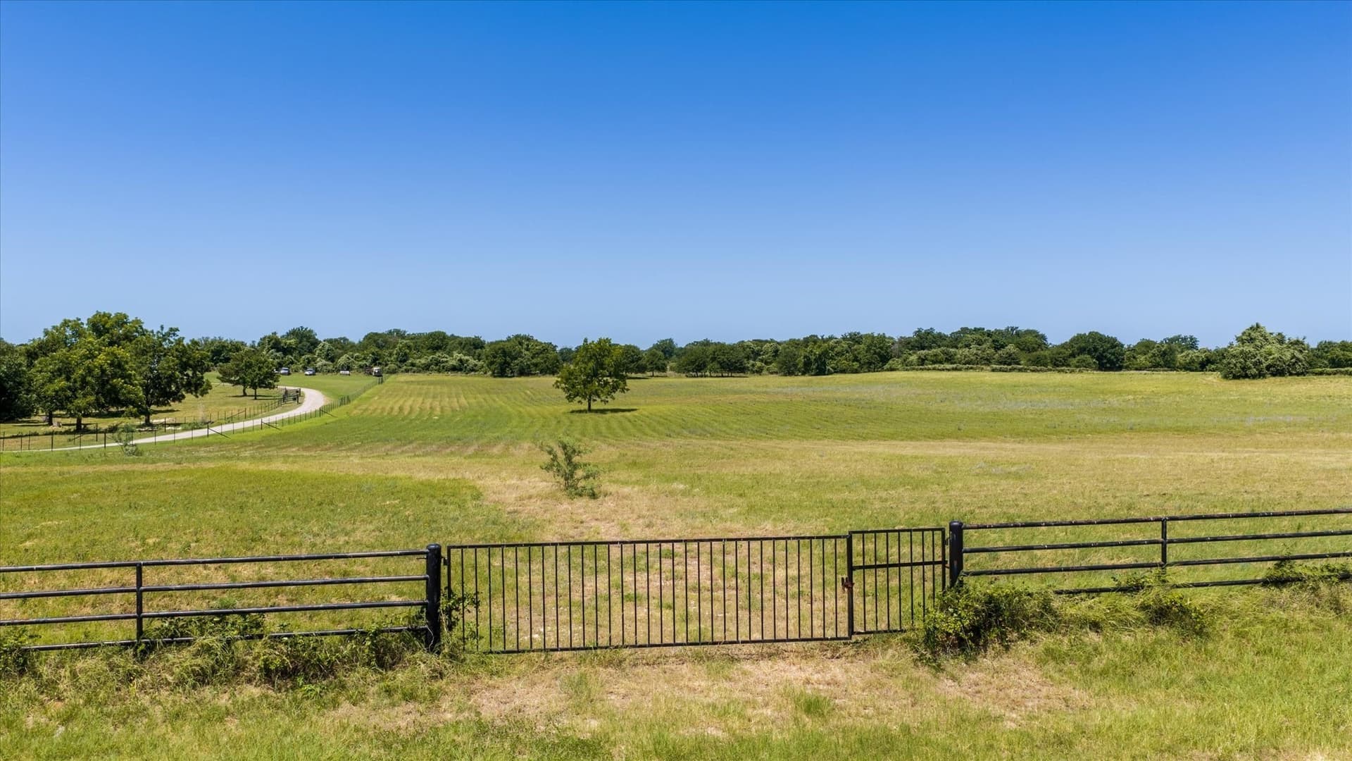 10 acres in Somervell County - photo 3