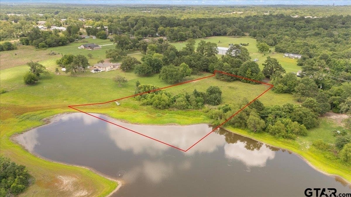 2.66 acres in Smith County gallery image 2
