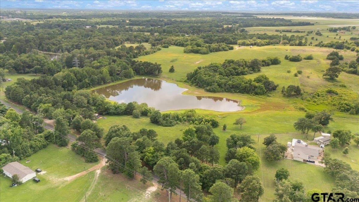 2.66 acres in Smith County - photo 10