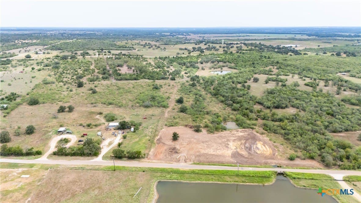 18.51 acres in Gonzales County - photo 10