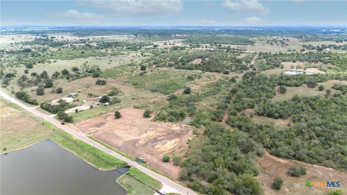 18.51 acres in Gonzales County - photo 11