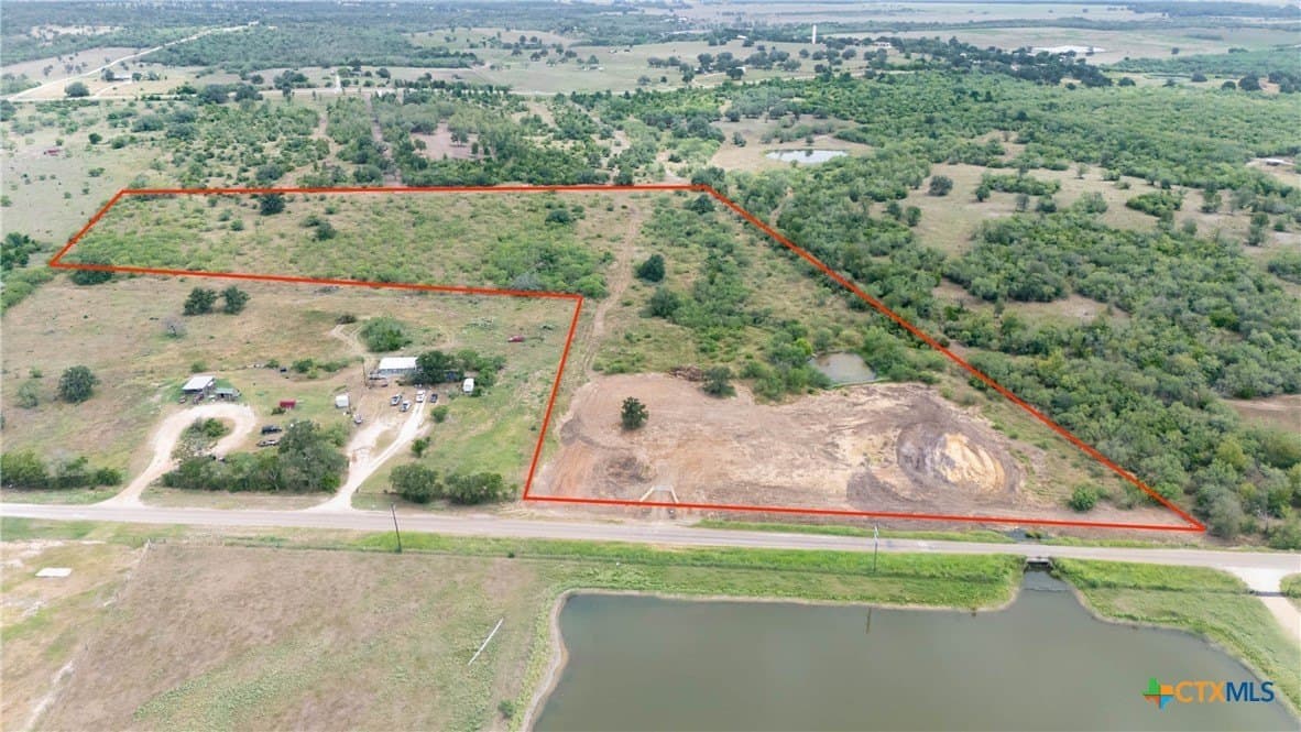 18.51 acres in Gonzales County gallery image 2