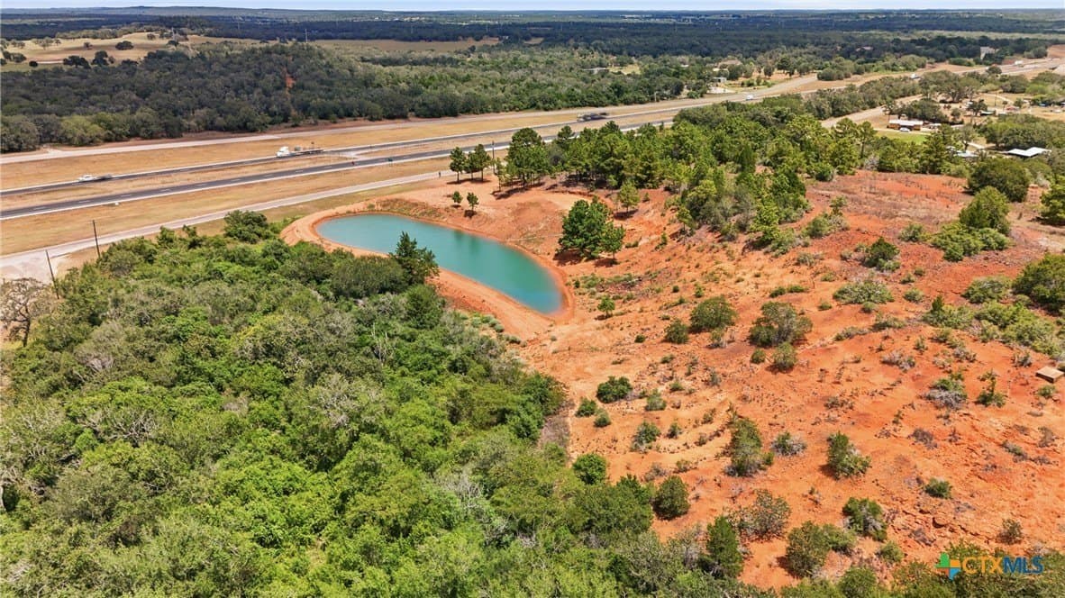 2 acres in Gonzales County - photo 2