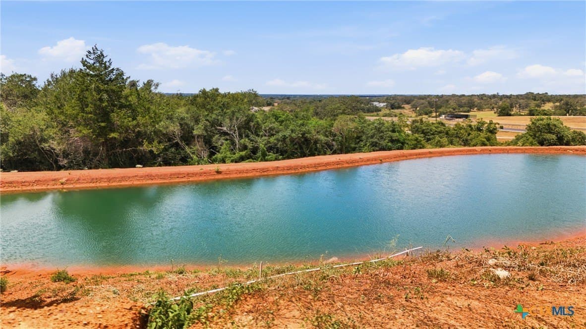 2 acres in Gonzales County - photo 7