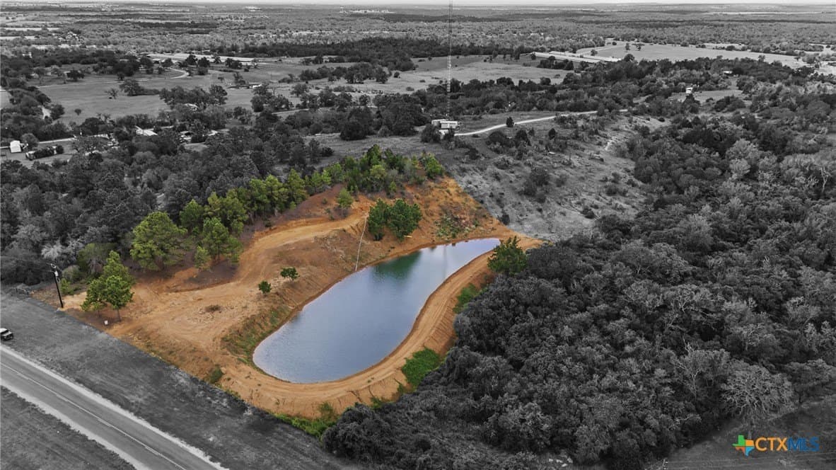 2 acres in Gonzales County - photo 13