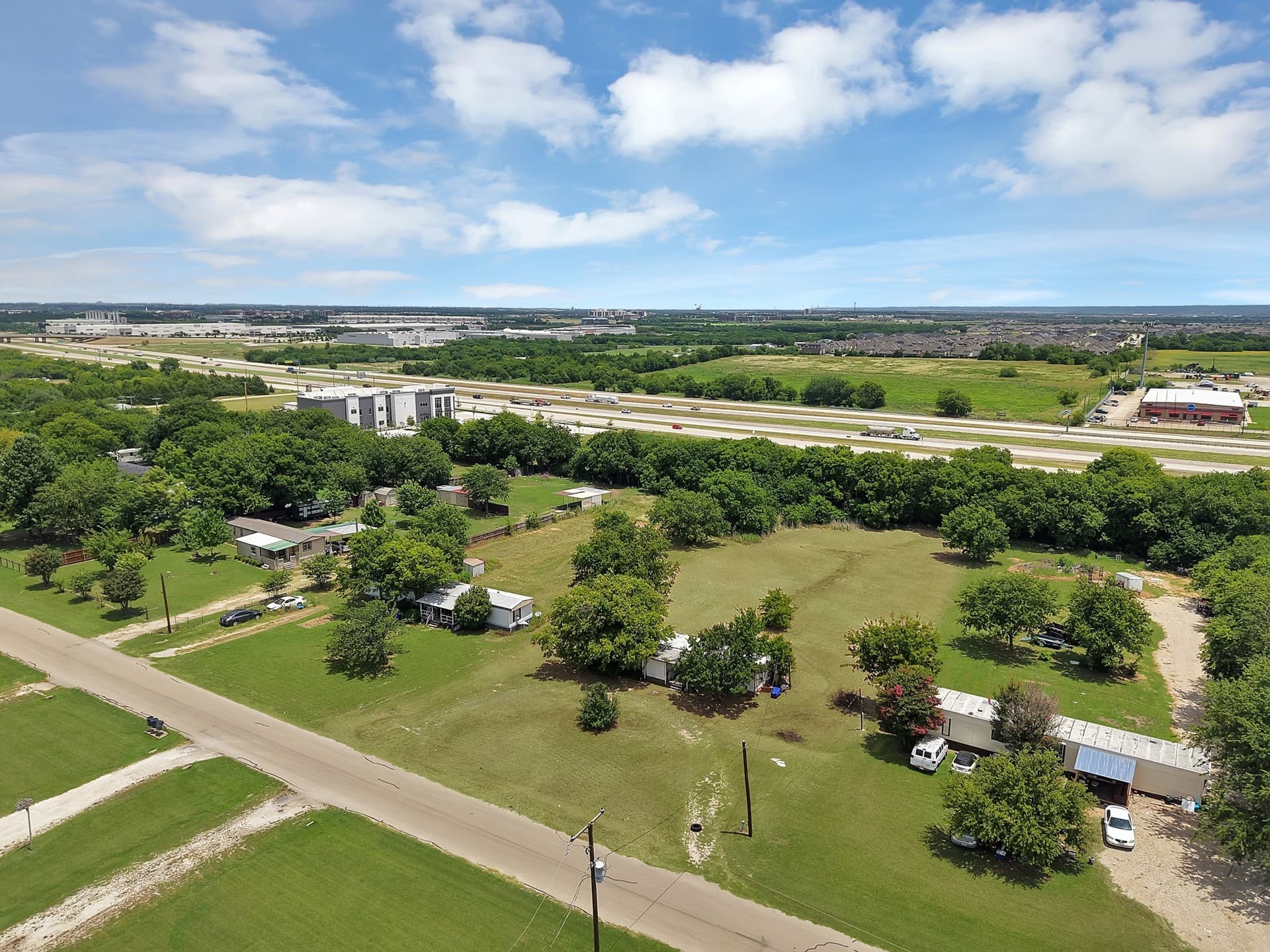 1.01 acres in Tarrant County - photo 6