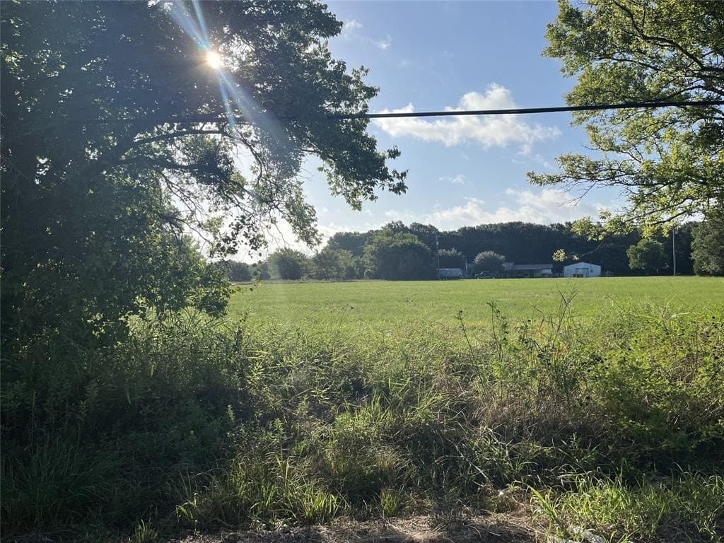 2.46 acres in Hunt County gallery image 3