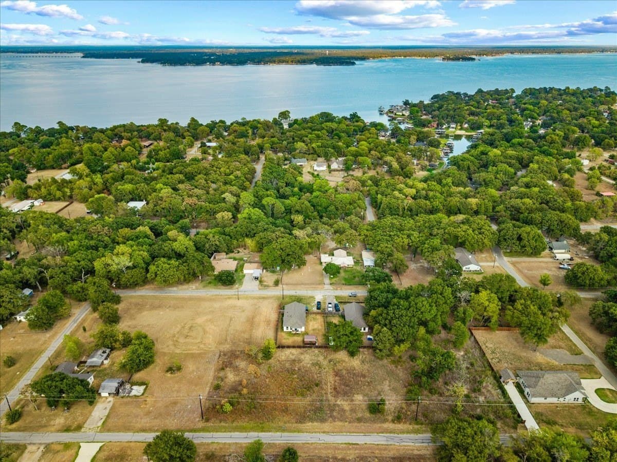 0.22 acres in Henderson County - photo 24
