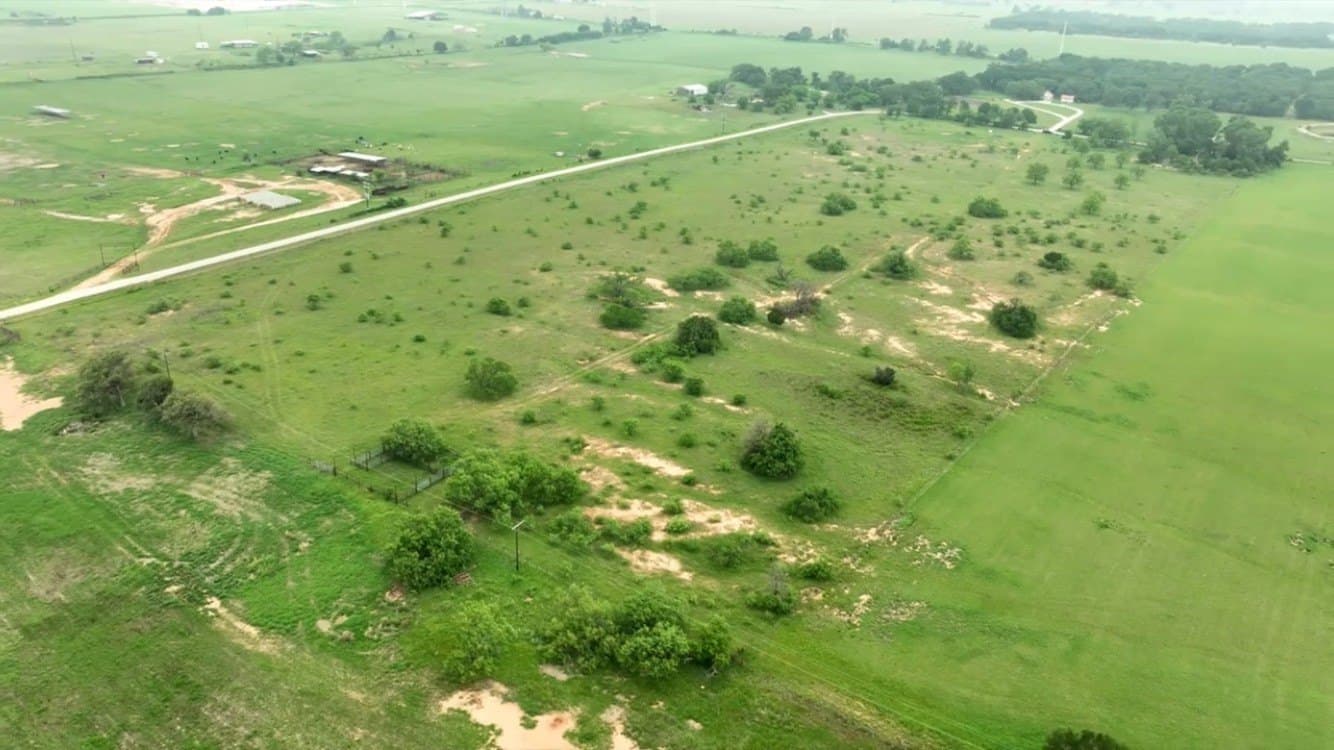 23.91 acres in Eastland County - photo 4