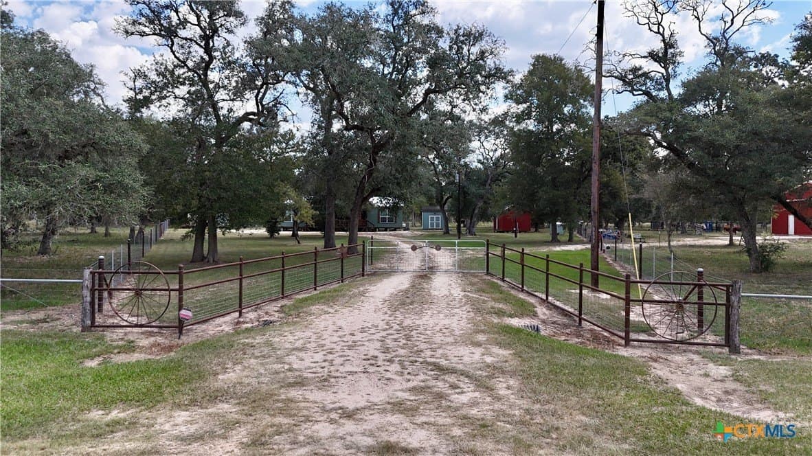 72.4 acres in Lavaca County gallery image 2