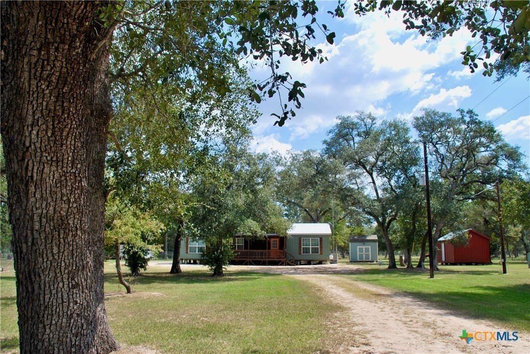 72.4 acres in Lavaca County