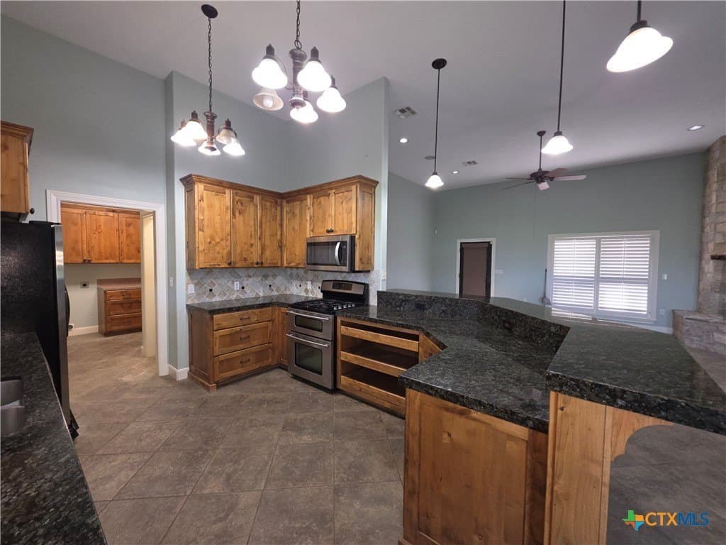 21 acres in Goliad County - photo 14