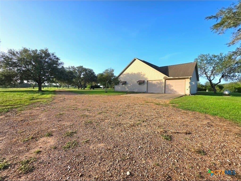 21 acres in Goliad County - photo 6