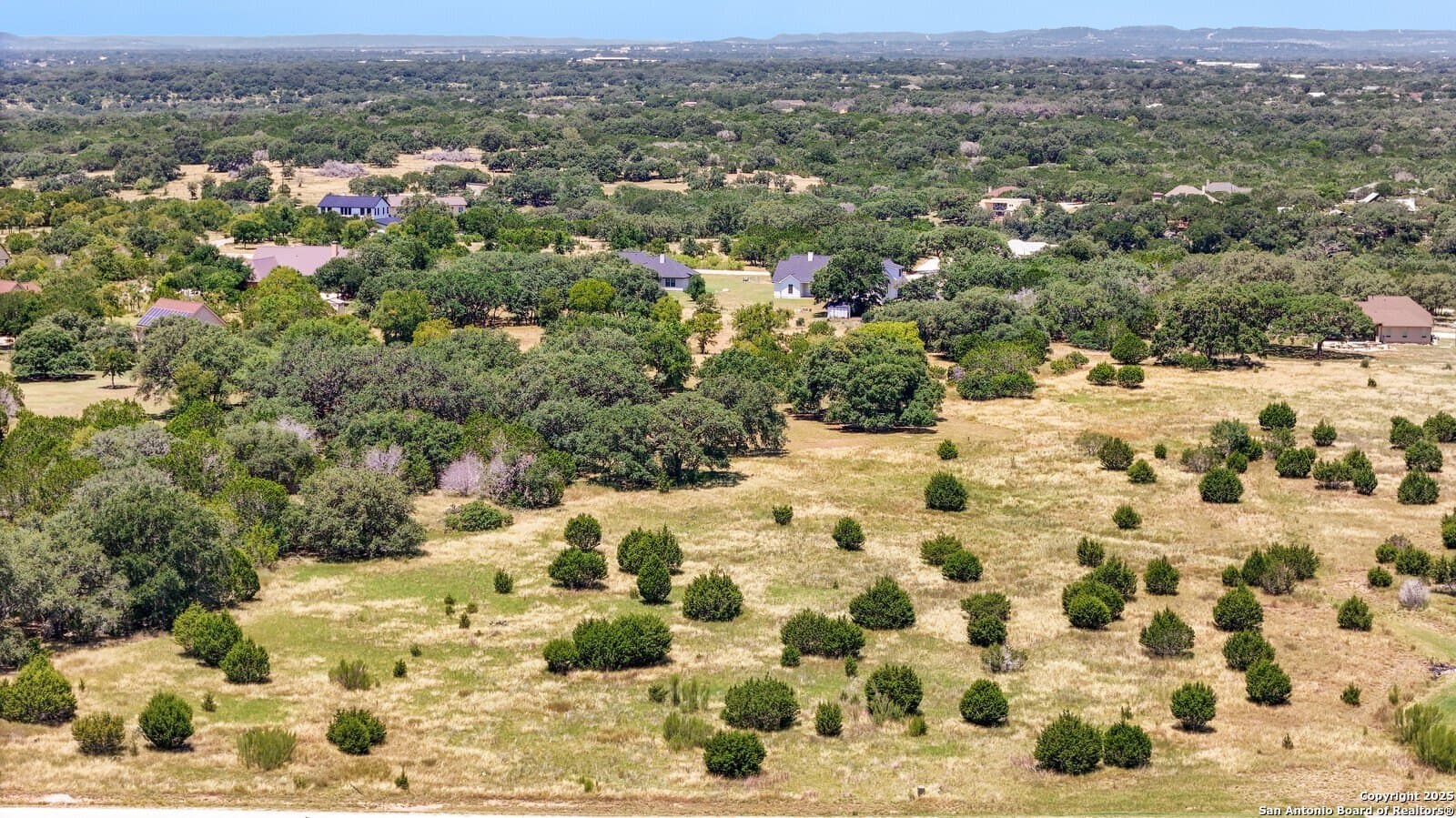 4.04 acres in Bandera County gallery image 2