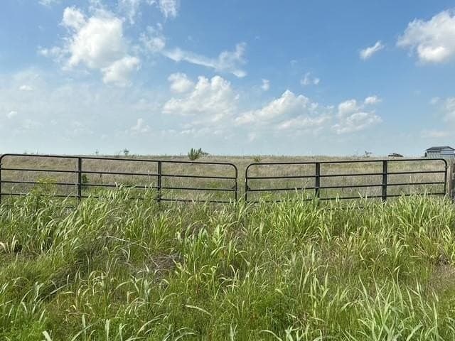 10.05 acres in Hill County
