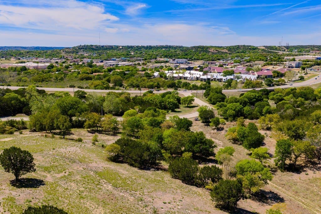 2.55 acres in Kerr County - photo 12