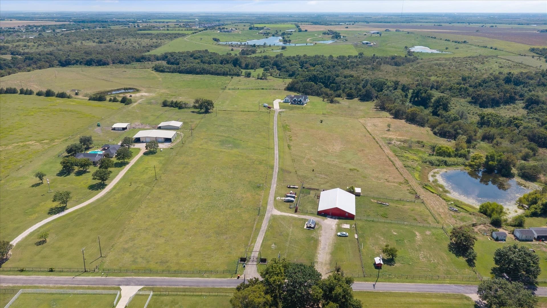 1 acres in Ellis County gallery image 3