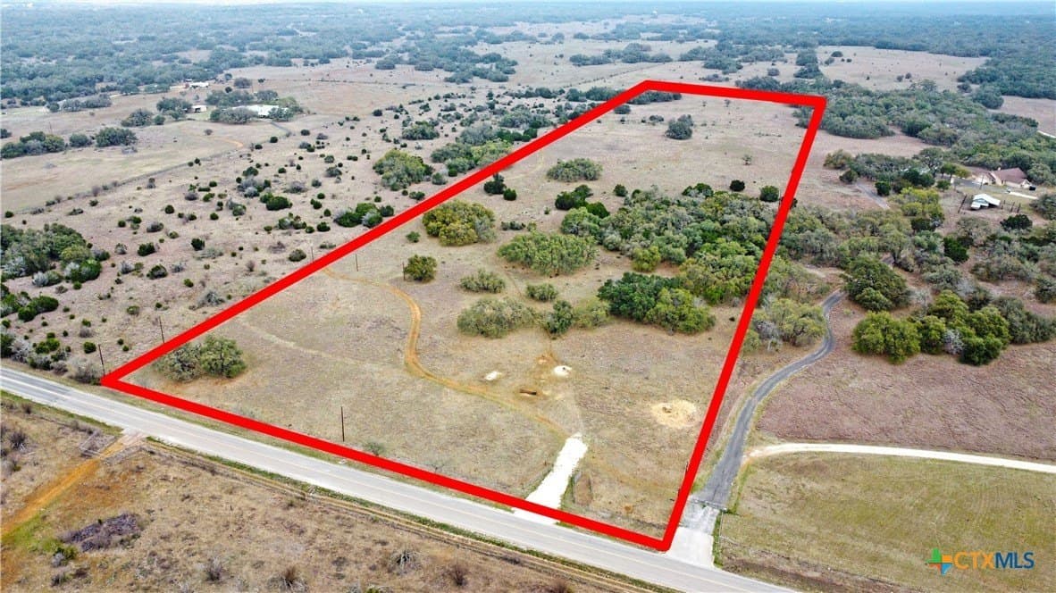 25 acres in Comal County gallery image 3