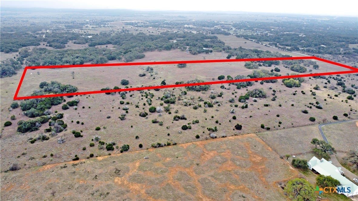 25 acres in Comal County