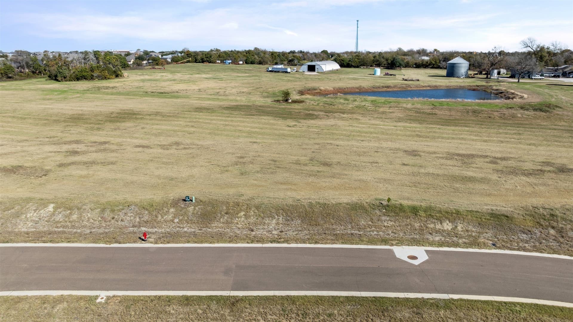 0.77 acres in McLennan County - photo 4