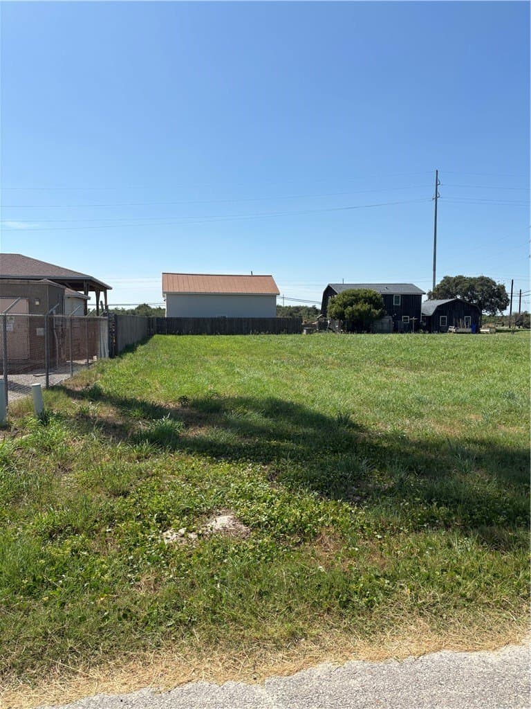 0.17 acres in Nueces County - photo 4
