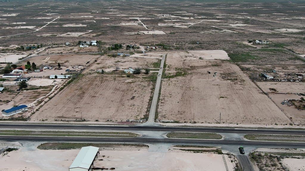 1.13 acres in Crane County featured view