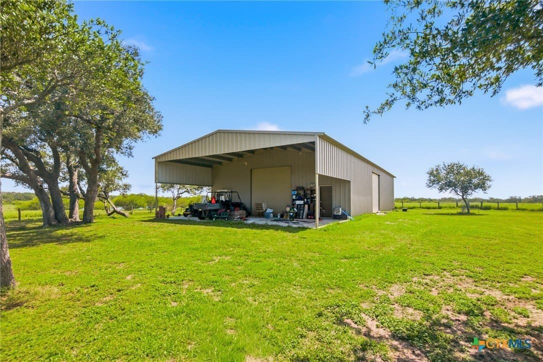 34.21 acres in Lavaca County - photo 10