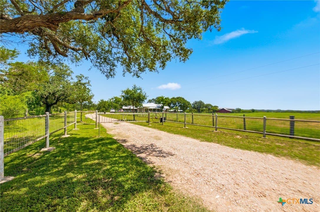 34.21 acres in Lavaca County - photo 8