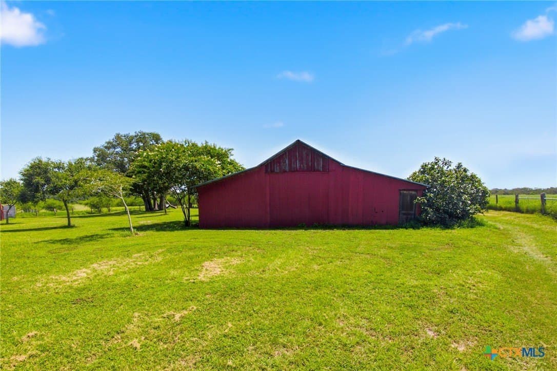 34.21 acres in Lavaca County - photo 11