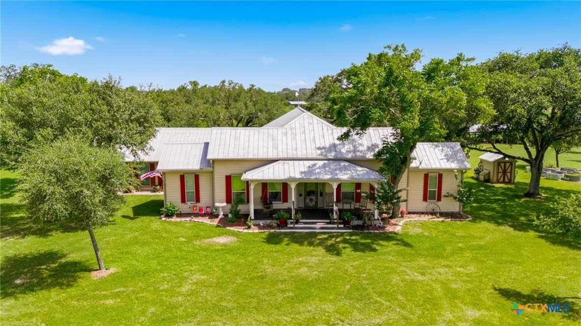 34.21 acres in Lavaca County gallery image 2