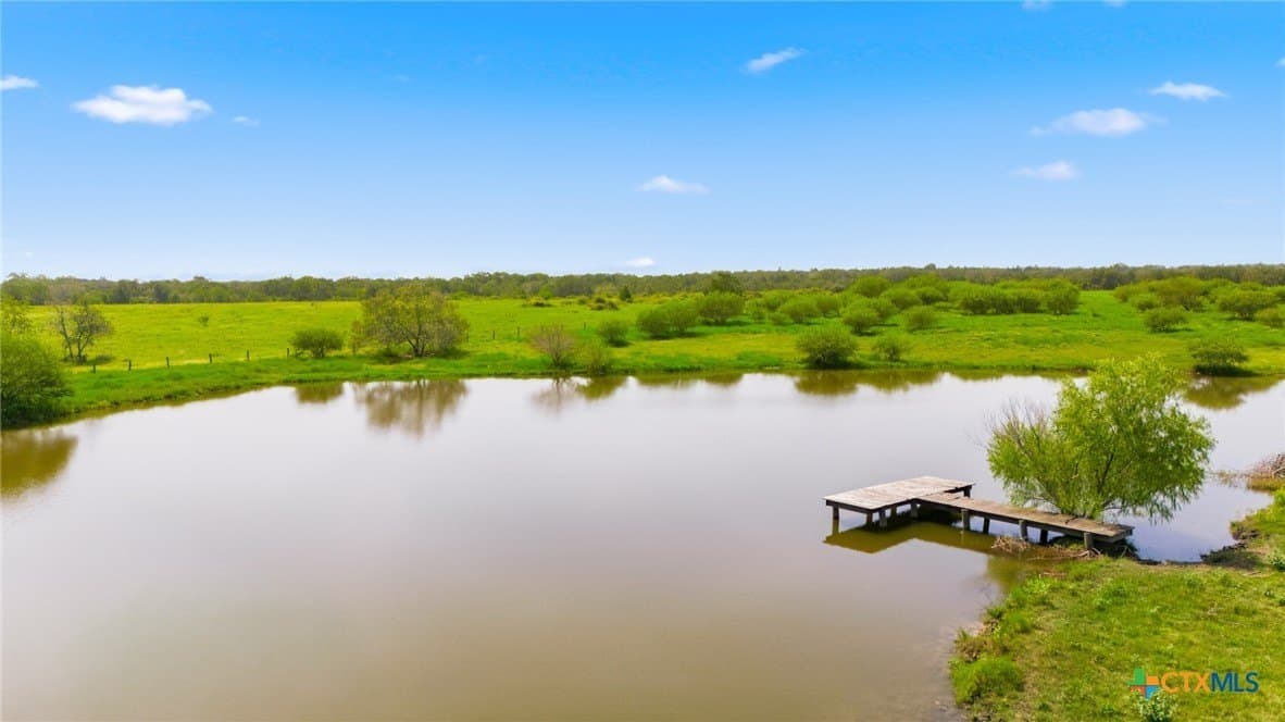 34.21 acres in Lavaca County gallery image 4