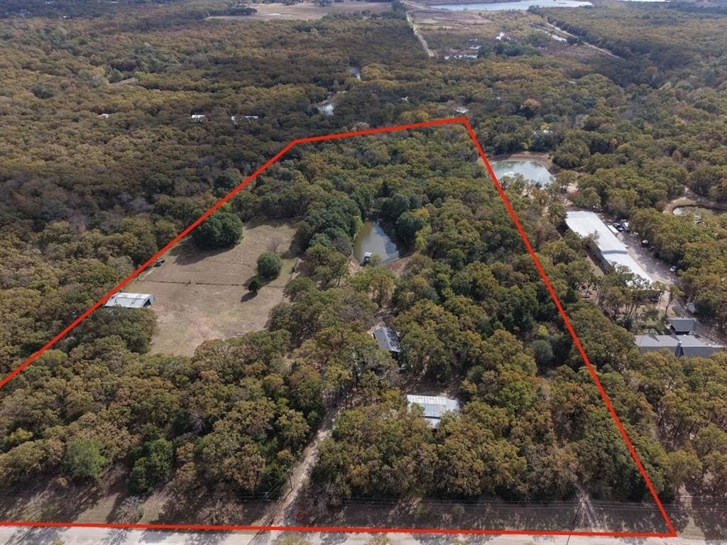 14 acres in Hunt County