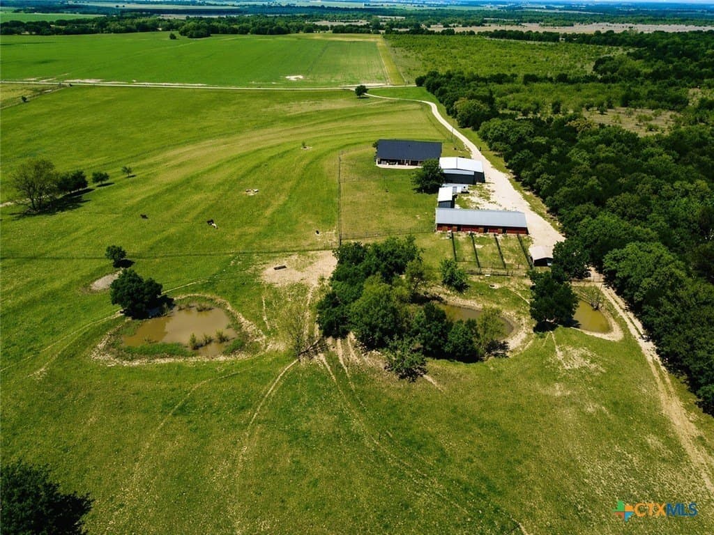 37.81 acres in Hill County gallery image 3
