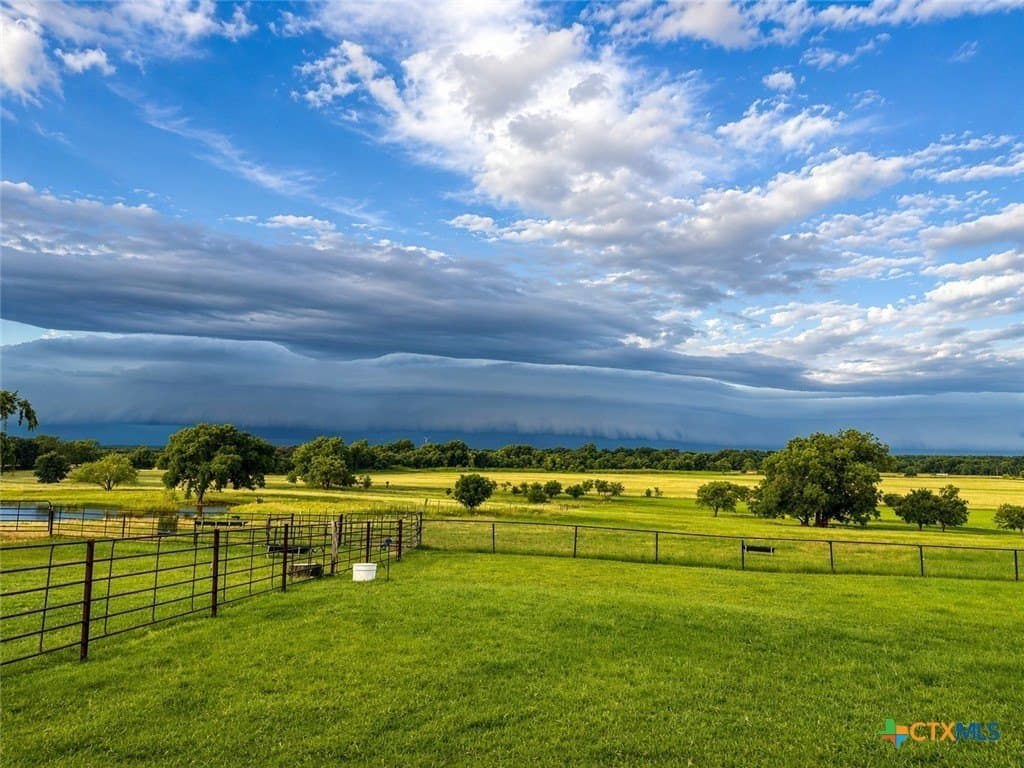 37.81 acres in Hill County featured view