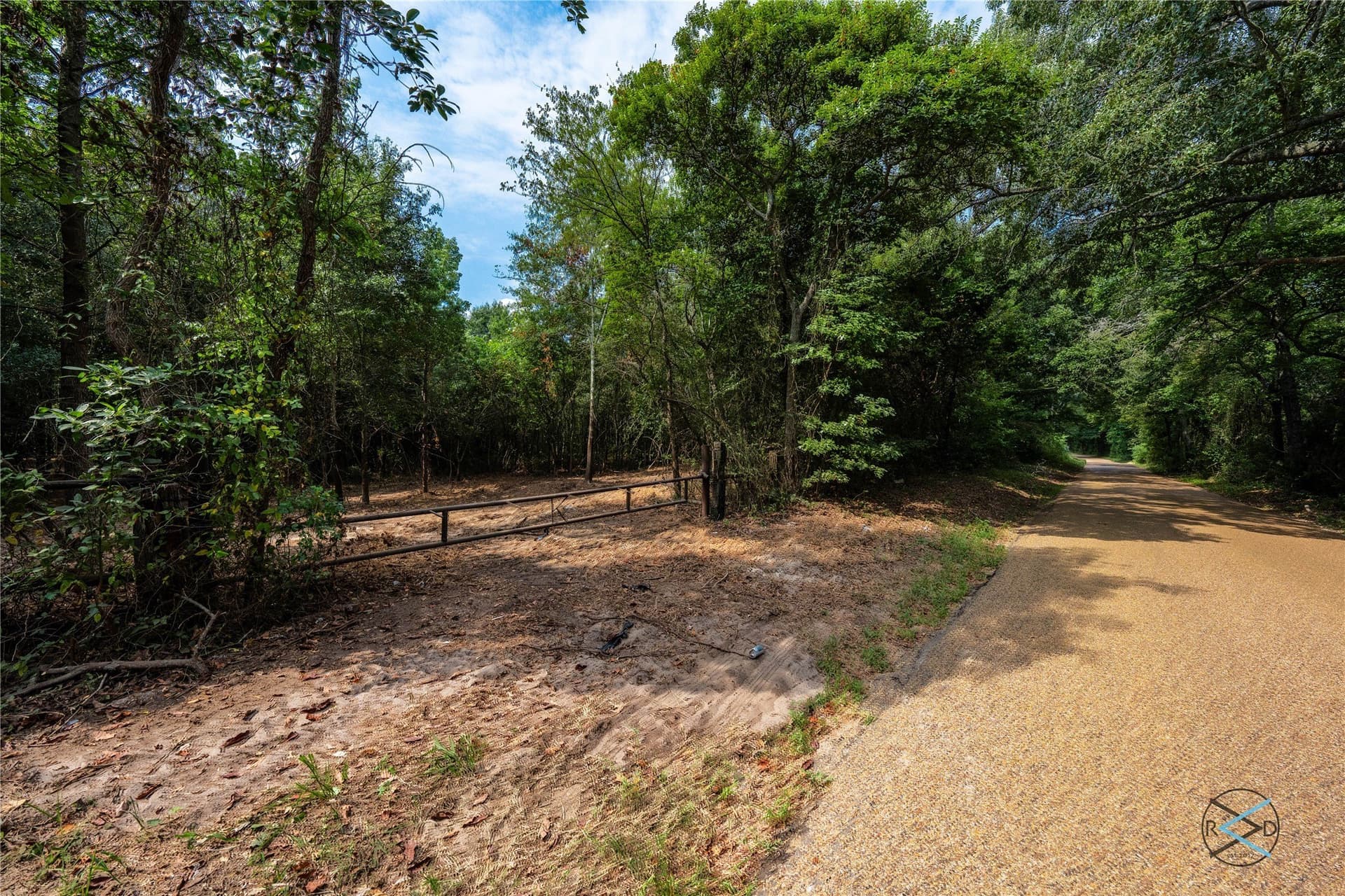 43.53 acres in Henderson County - photo 13