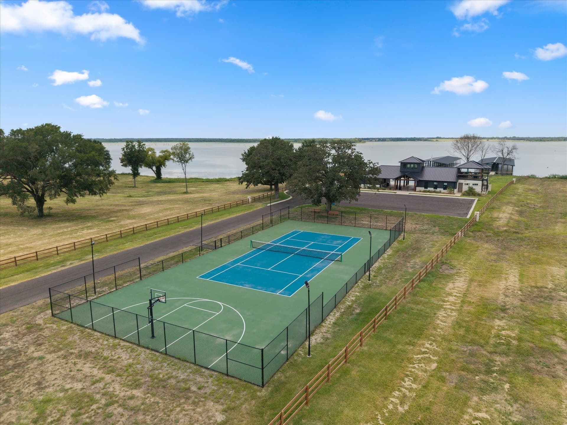1.3 acres in Navarro County - photo 35