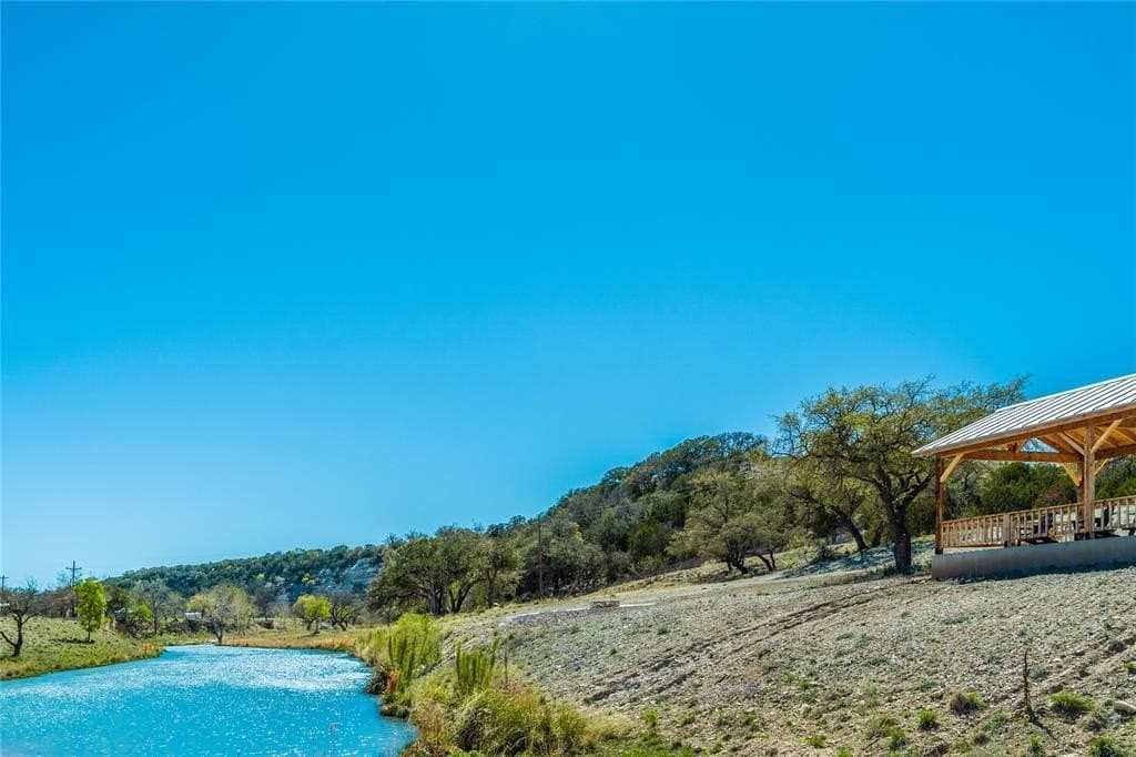 10 acres in Kimble County gallery image 3