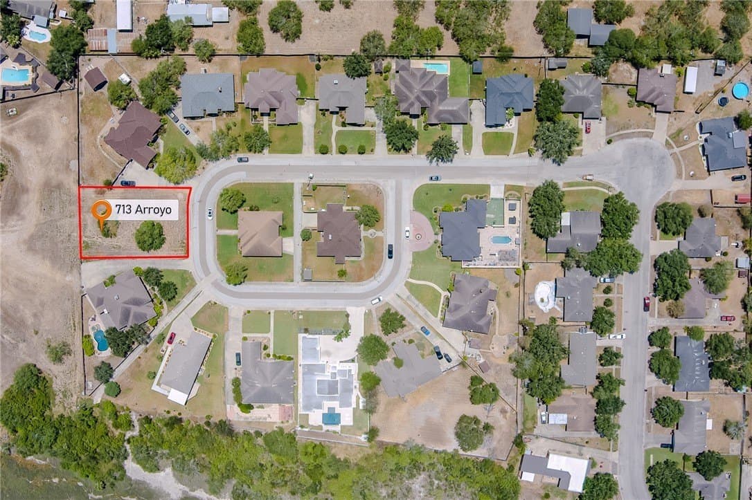 0.31 acres in Kleberg County - photo 5