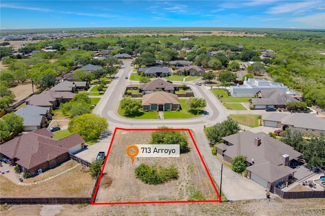 0.31 acres in Kleberg County - photo 3