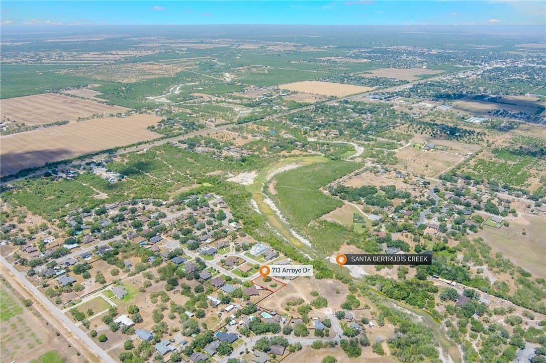 0.31 acres in Kleberg County - photo 7