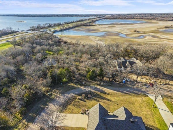 1.16 acres in Henderson County gallery image 3