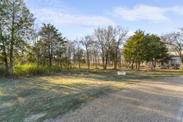 1.16 acres in Henderson County - photo 8