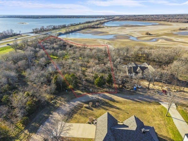 1.16 acres in Henderson County - photo 17