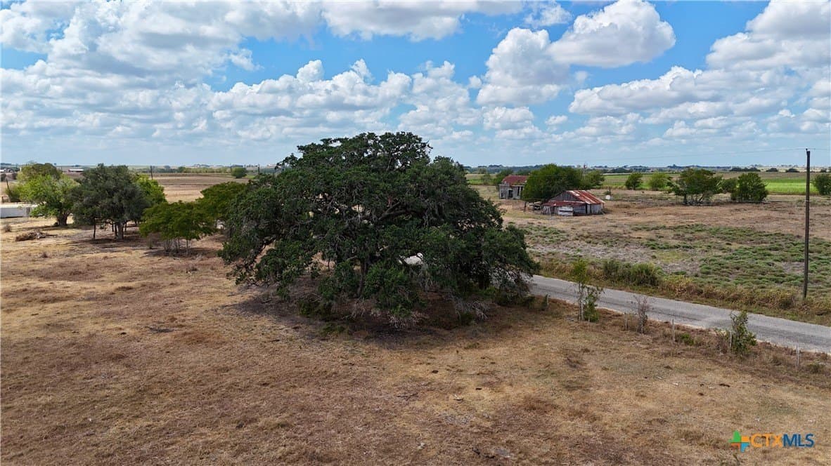 14.72 acres in Lavaca County - photo 6